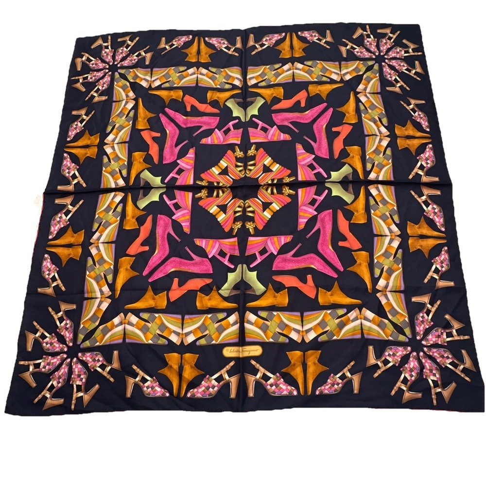 Salvatore Ferragamo Silk Scarf Pumps/Shoe Print Navy Multicolor Square Rare